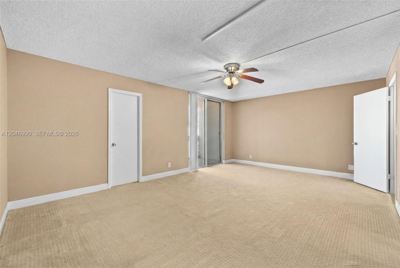 801 NE 27th Ave, Hallandale Beach, FL 33009 Photo