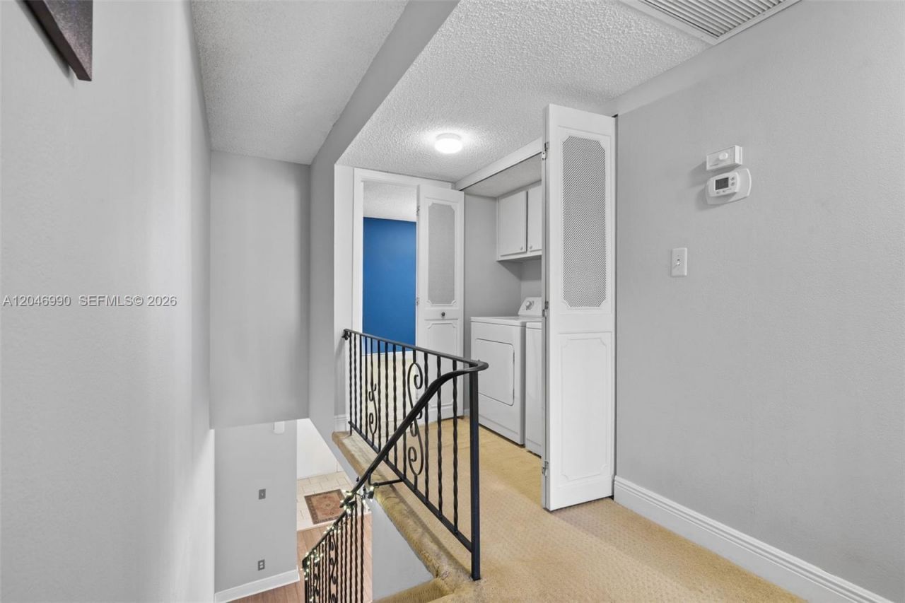 801 NE 27th Ave, Hallandale Beach, FL 33009 Photo