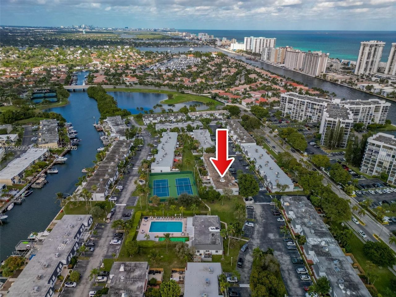 801 NE 27th Ave, Hallandale Beach, FL 33009 Photo