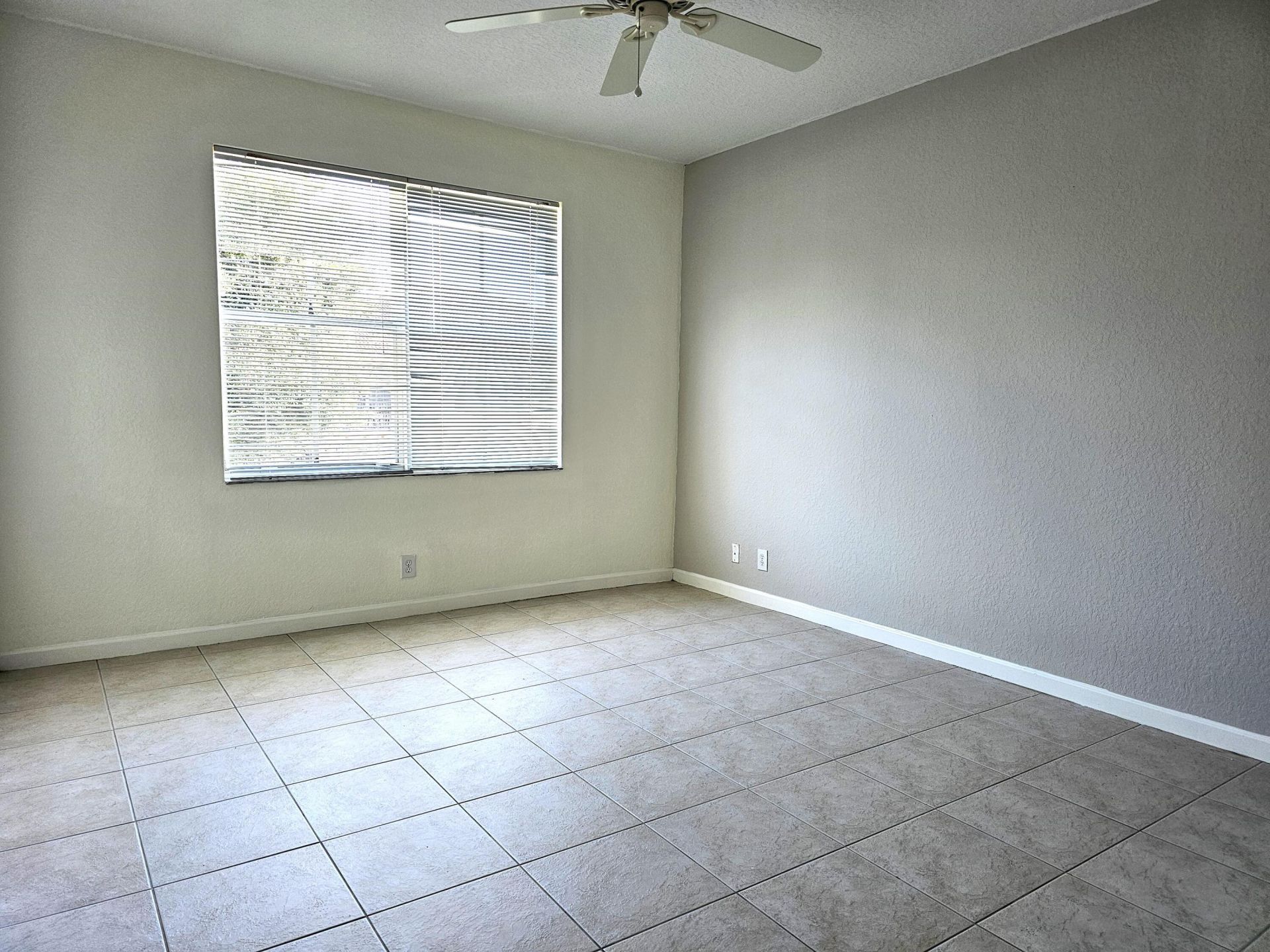 3569 Forest Hill Boulevard, Unit 104, Palm Springs, FL 33406 Photo