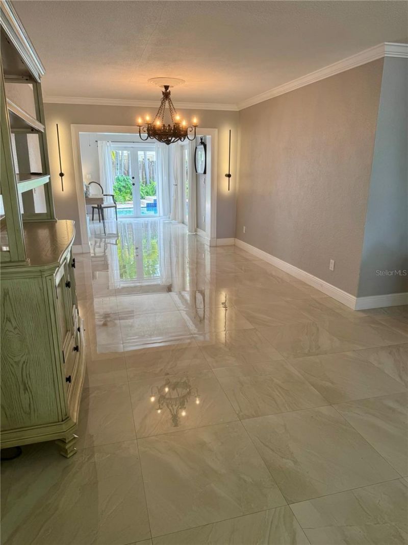 14821 Palmetto Palm Avenue, Miami Lakes, FL 33014 Photo