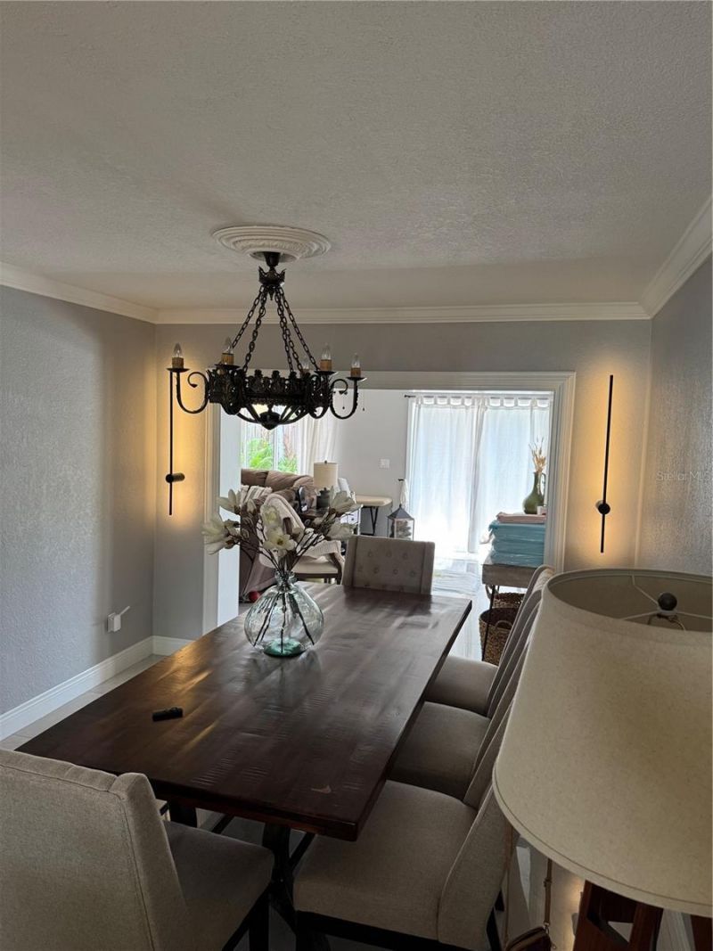 14821 Palmetto Palm Avenue, Miami Lakes, FL 33014 Photo
