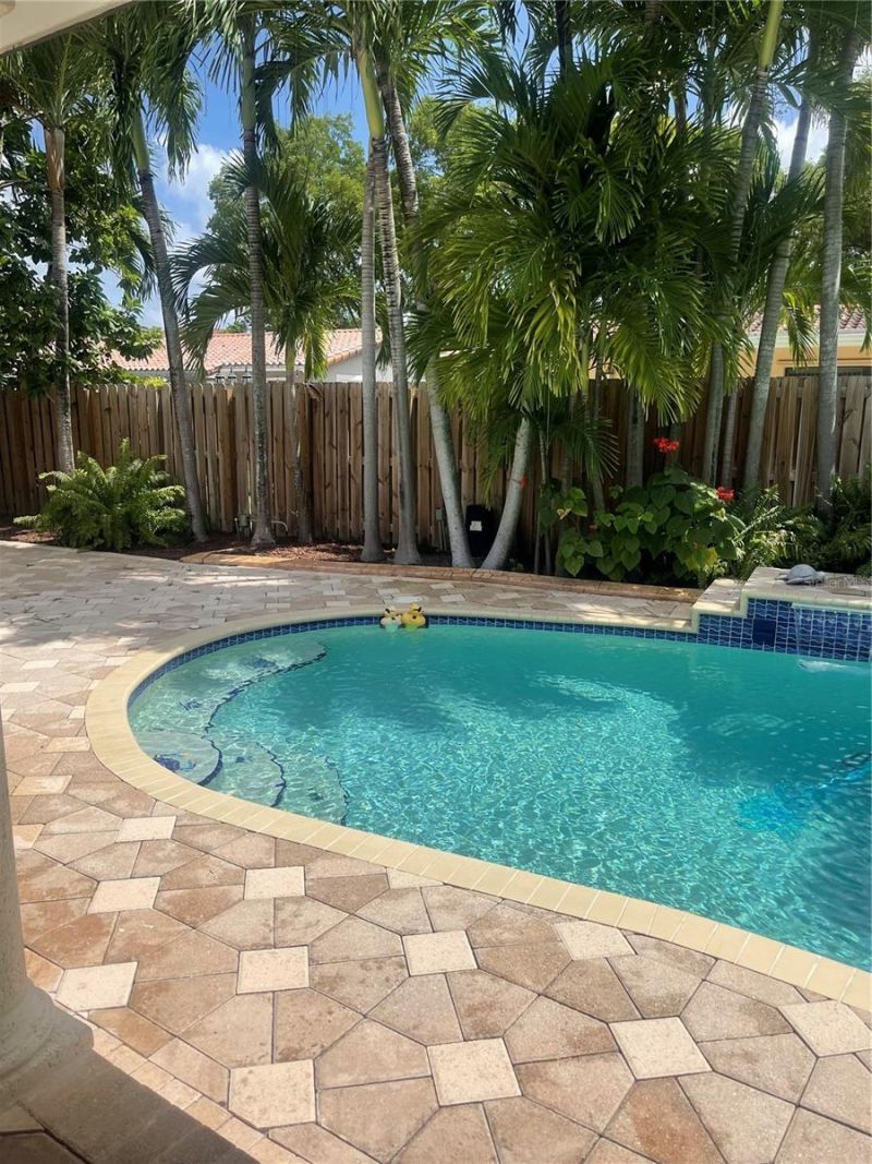 14821 Palmetto Palm Avenue, Miami Lakes, FL 33014 Photo