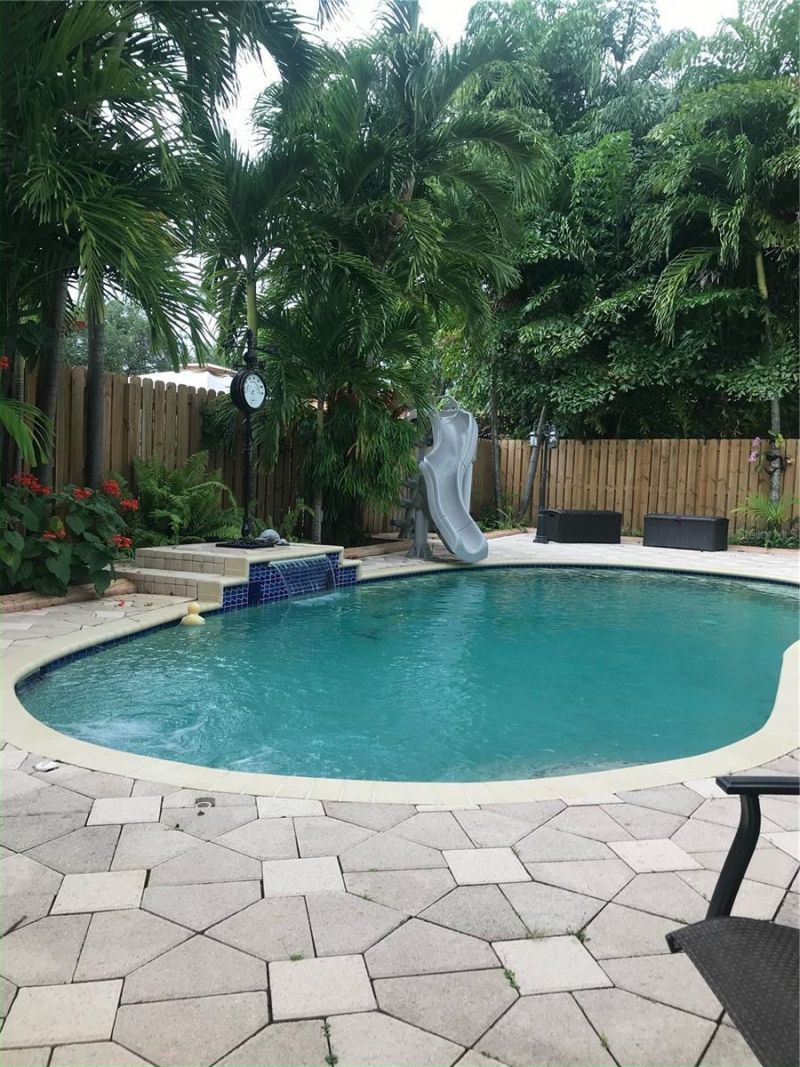 14821 Palmetto Palm Avenue, Miami Lakes, FL 33014 Photo