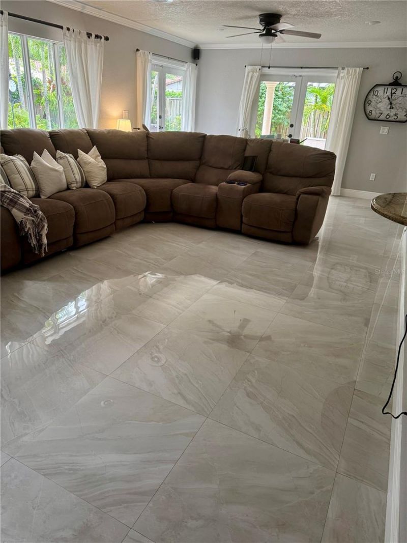 14821 Palmetto Palm Avenue, Miami Lakes, FL 33014 Photo