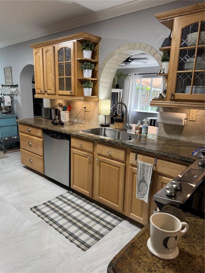 14821 Palmetto Palm Avenue, Miami Lakes, FL 33014 Photo