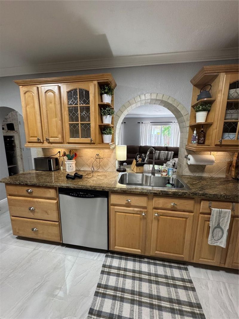 14821 Palmetto Palm Avenue, Miami Lakes, FL 33014 Photo