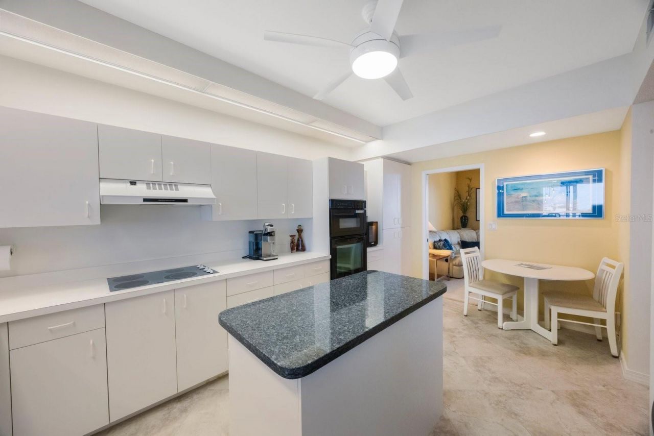 7872 Sailboat Key Boulevard S, Unit PH602, South Pasadena, FL 33707 Photo
