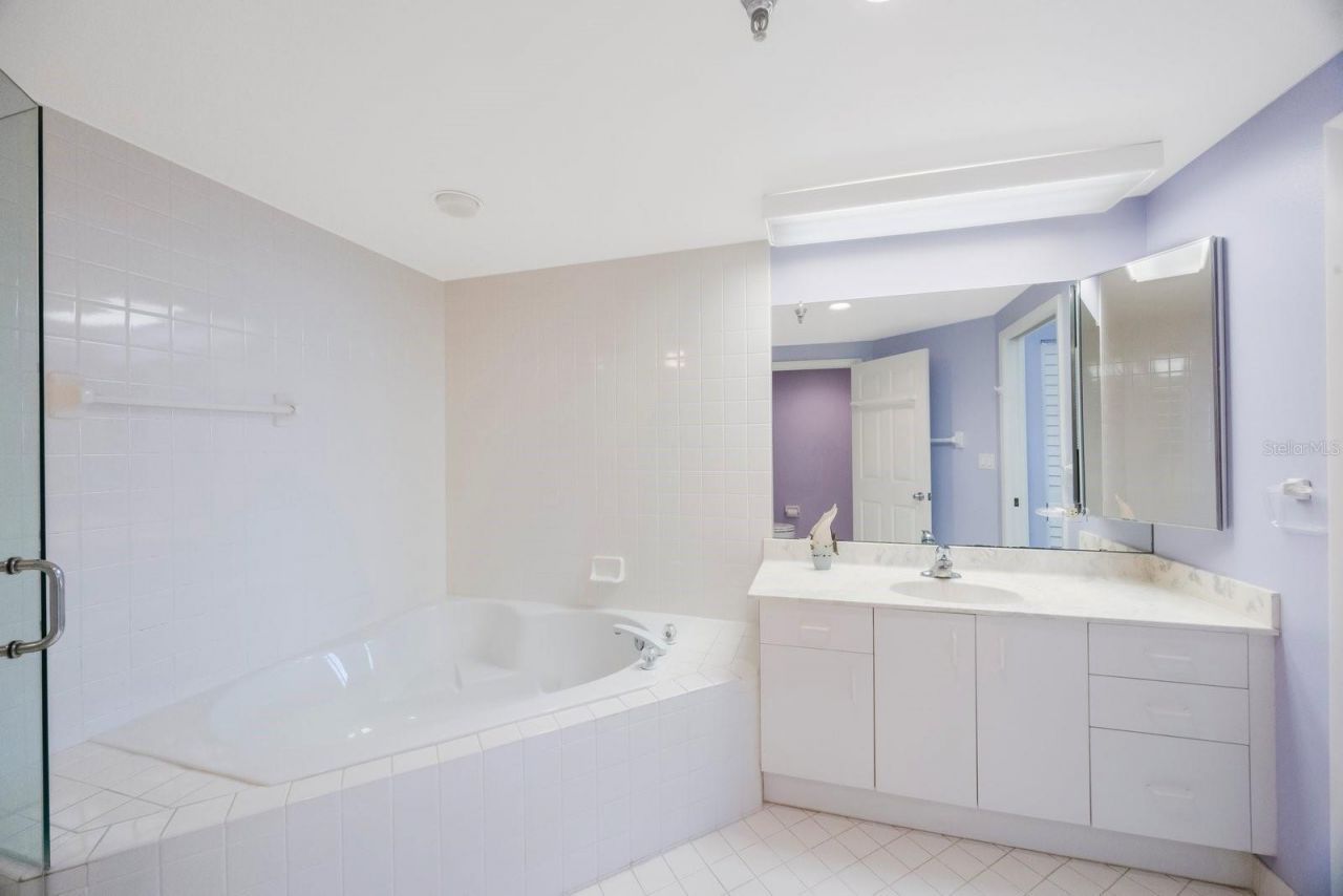 7872 Sailboat Key Boulevard S, Unit PH602, South Pasadena, FL 33707 Photo