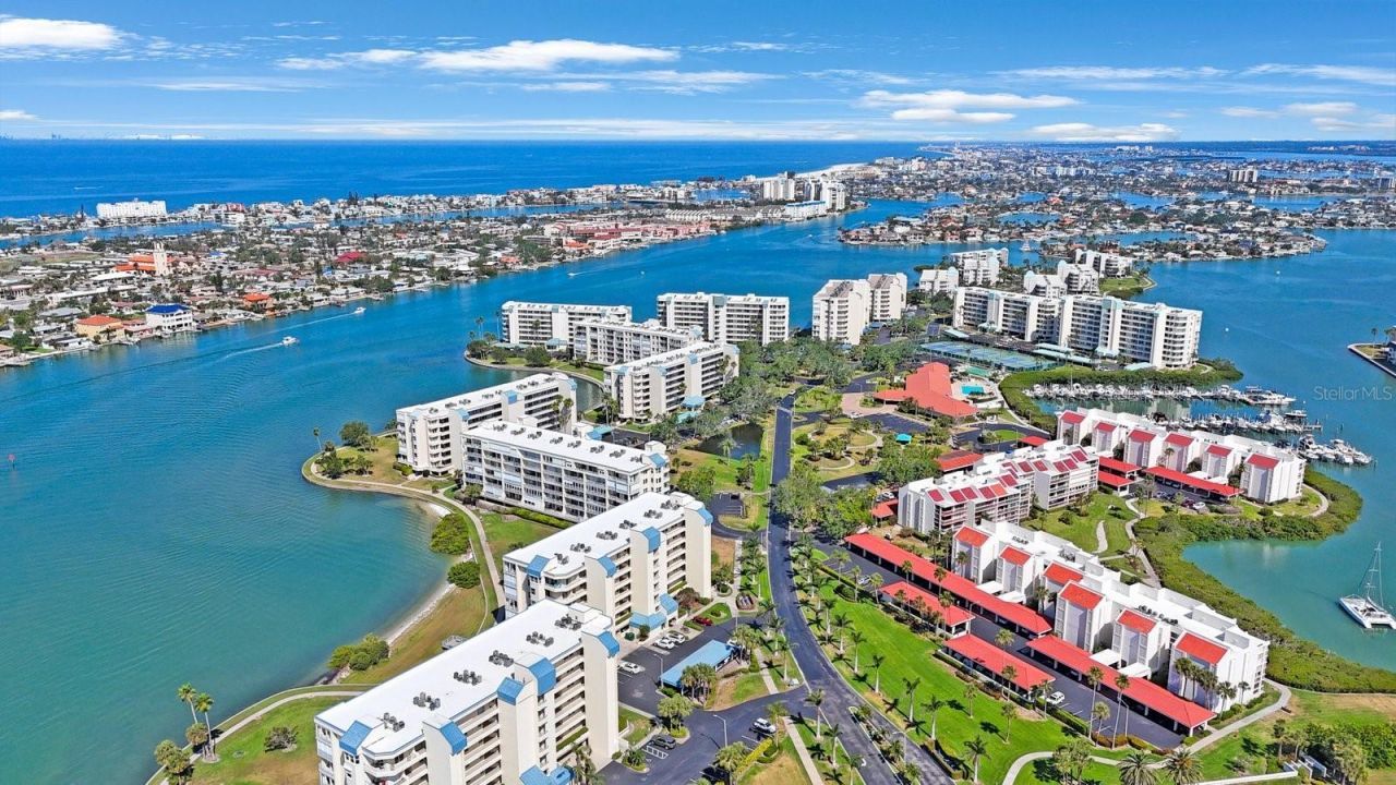 7872 Sailboat Key Boulevard S, Unit PH602, South Pasadena, FL 33707 Photo