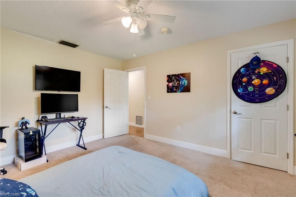 4613 Orange River Loop Rd, Fort Myers, FL 33905 Photo