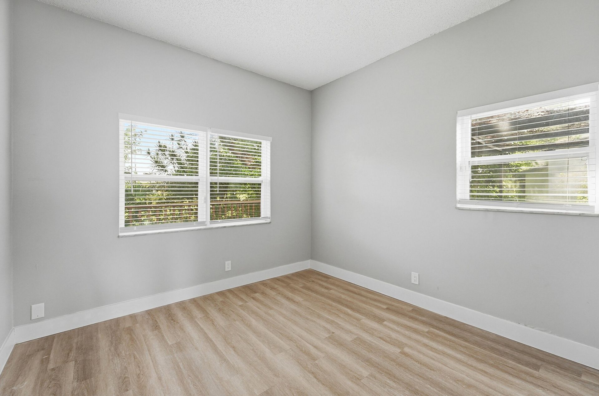 7241 W Sunrise Boulevard, Plantation, FL 33313 Photo