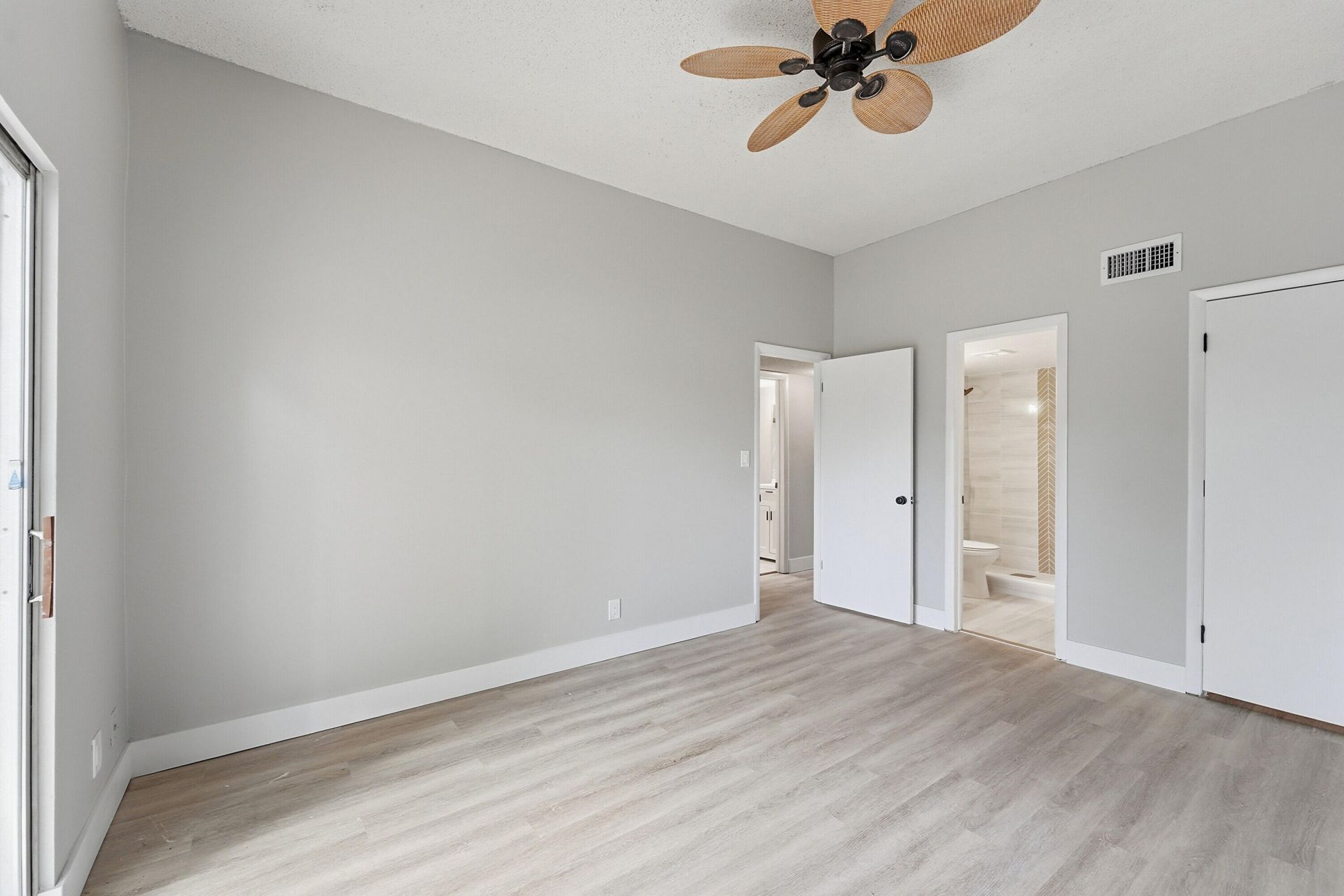 7241 W Sunrise Boulevard, Plantation, FL 33313 Photo