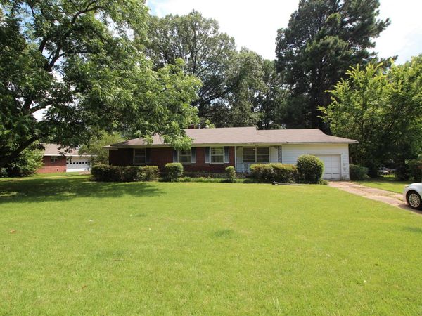1079 ALDEN RD, Memphis, TN 38116