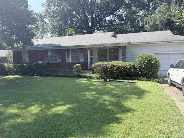 1079 ALDEN RD, Memphis, TN 38116