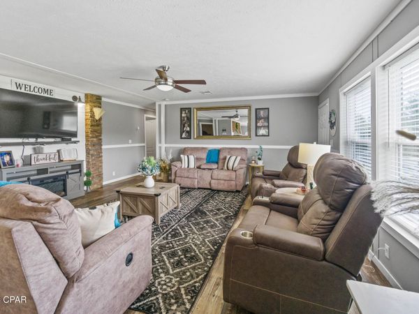 3251 Hill Lane , Chipley, FL 32428