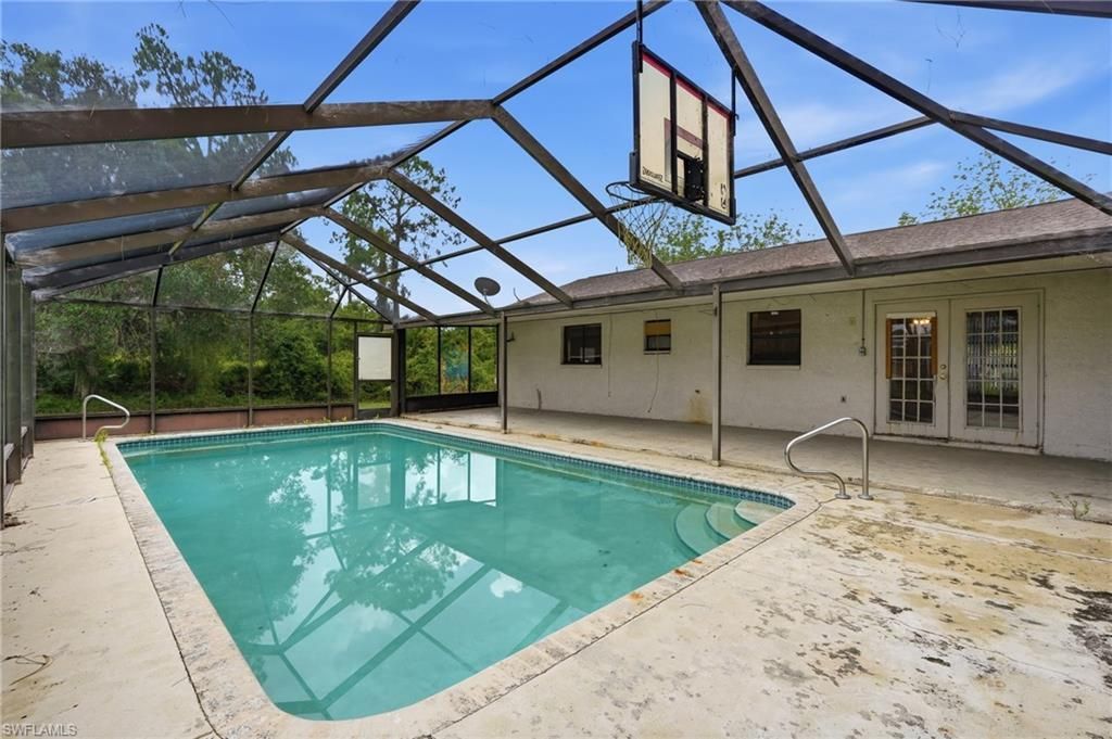 906 Wells Ave, Lehigh Acres, FL 33972 Photo