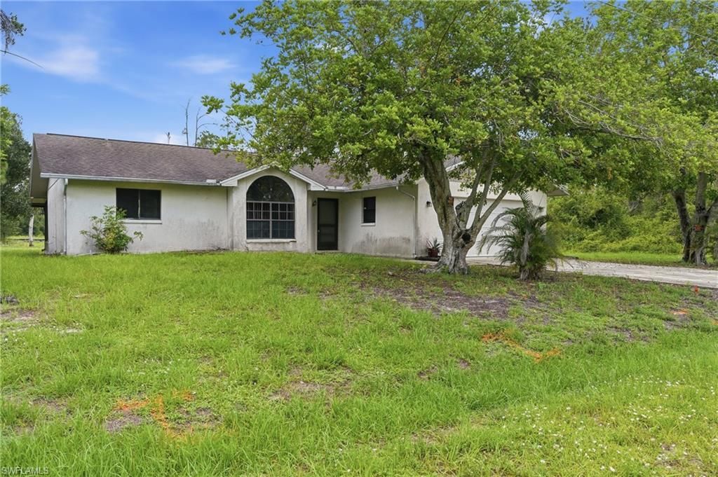 906 Wells Ave , Lehigh Acres, FL 33972 Photo