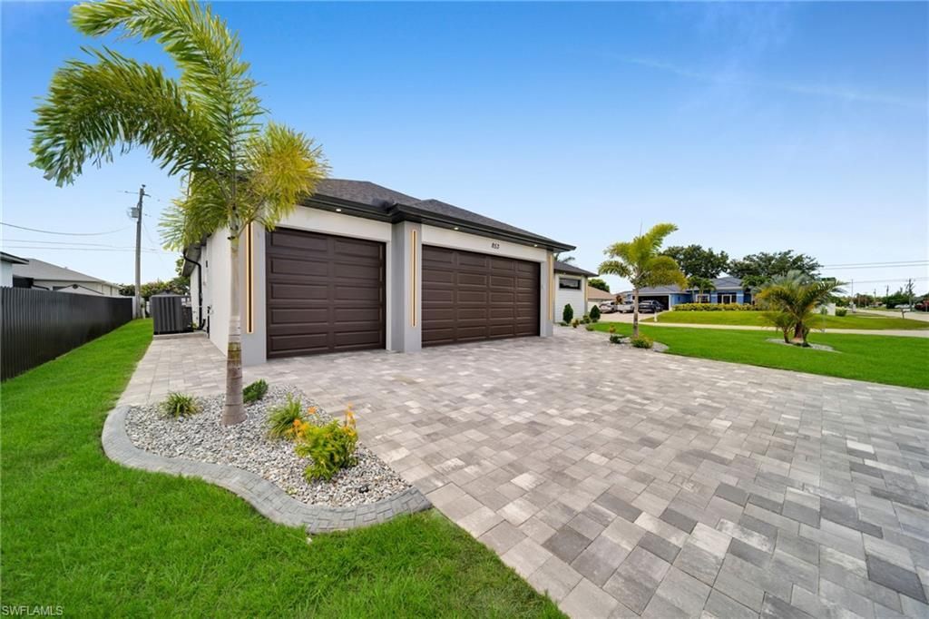 853 SW 15th Ave, Cape Coral, FL 33991 Photo