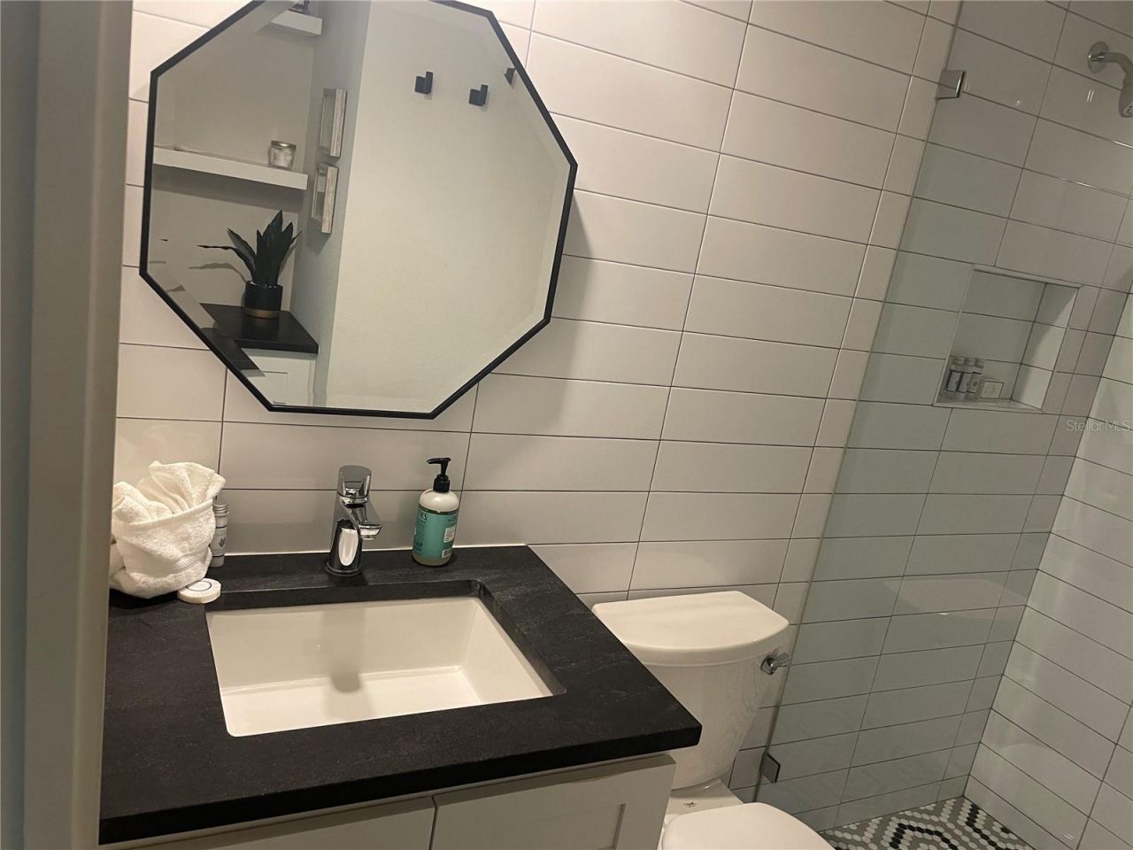 1910 Morrill Street , Unit 6, Sarasota, FL 34236 Photo