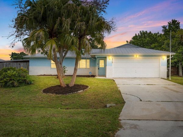 391 SW Duval Avenue, Port St. Lucie, FL 34983