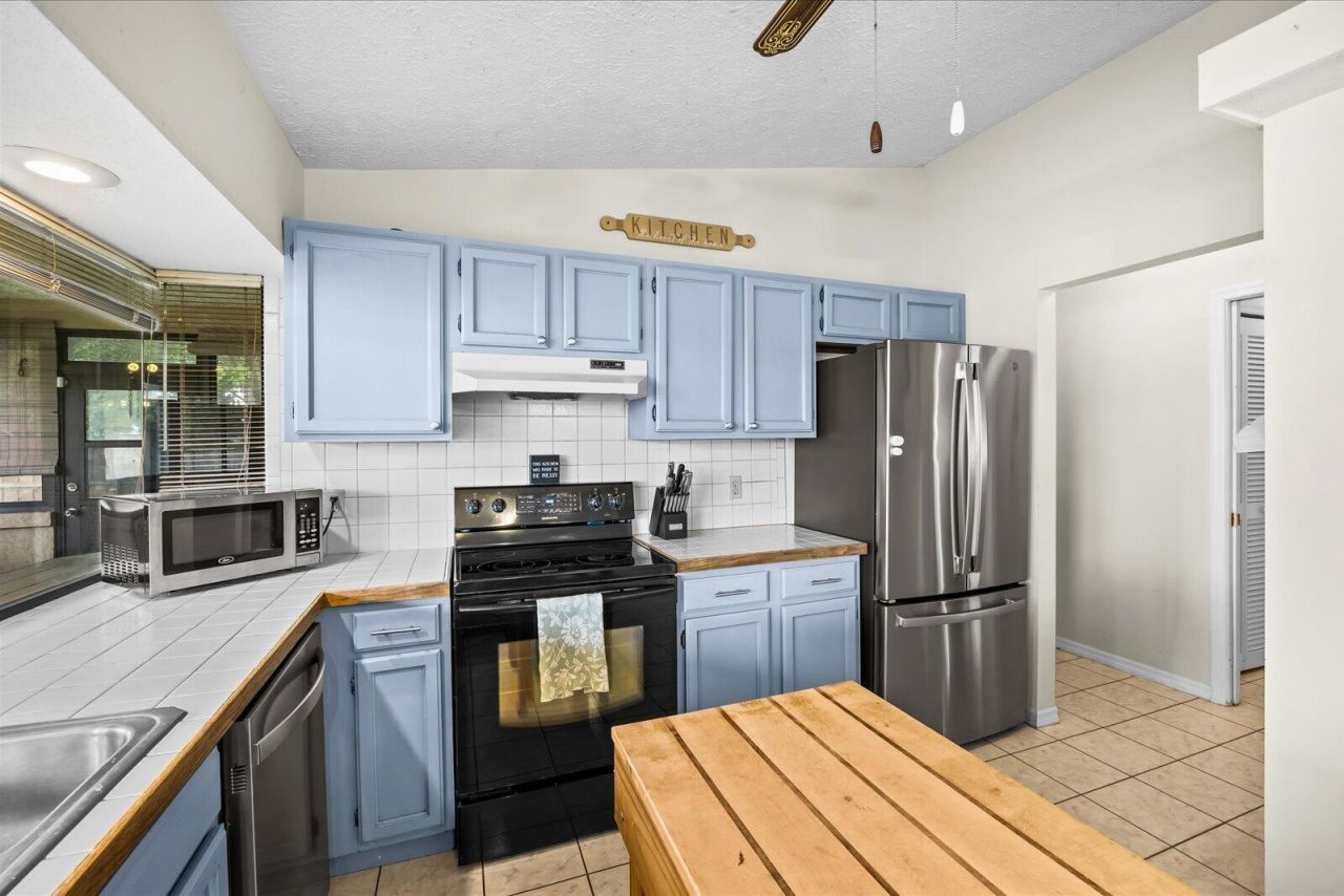 391 SW Duval Avenue, Port Saint Lucie, FL 34983 Photo