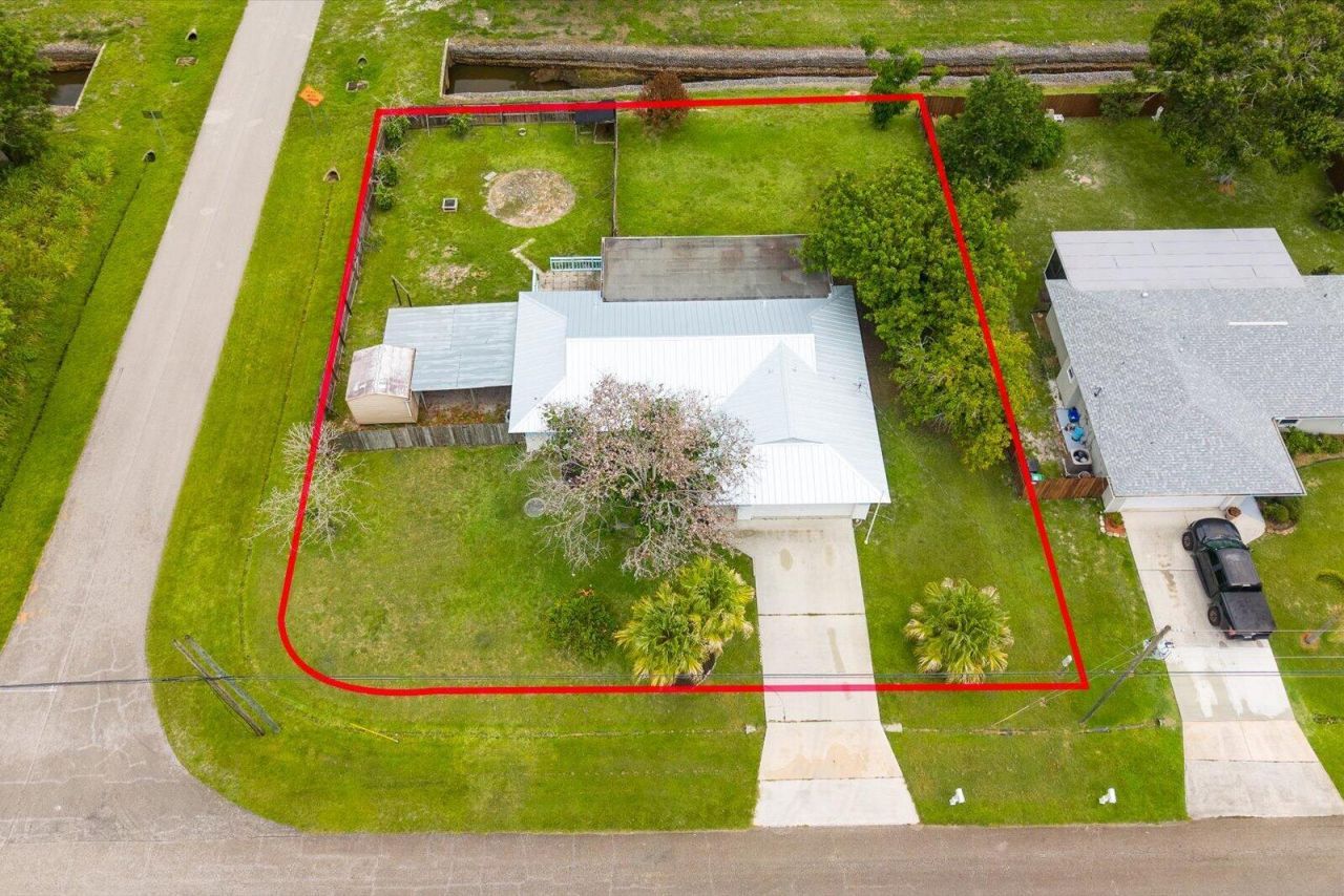 391 SW Duval Avenue, Port Saint Lucie, FL 34983 Photo