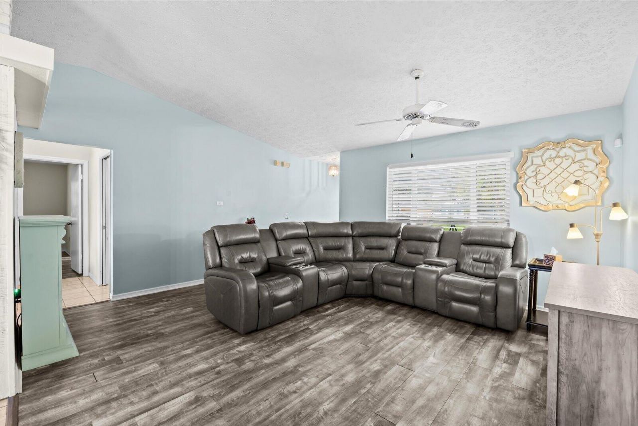 391 SW Duval Avenue, Port Saint Lucie, FL 34983 Photo
