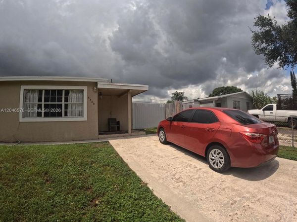 5720 SW 38th Ct , Unit 5720, Davie, FL 33314