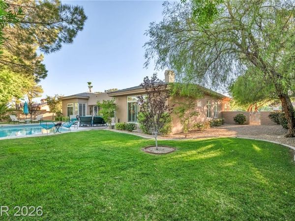 4702 Blue Mesa Way , Las Vegas, NV 89129