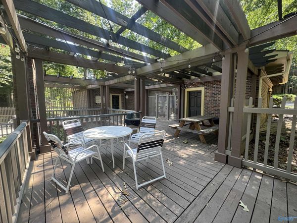 2033 Greenwood Place, Huntsville, AL 35802