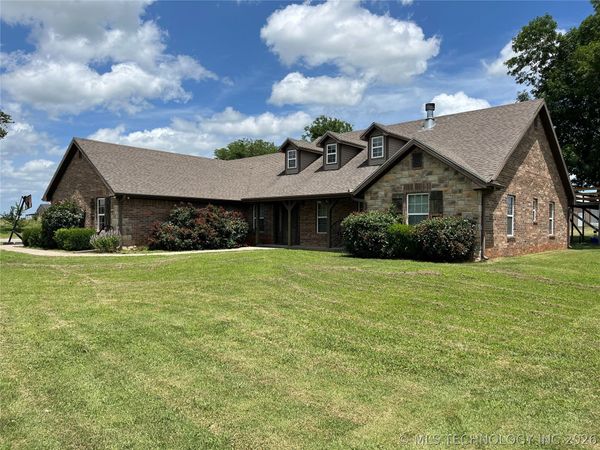 14260 N 270 Road, Okmulgee, OK 74447