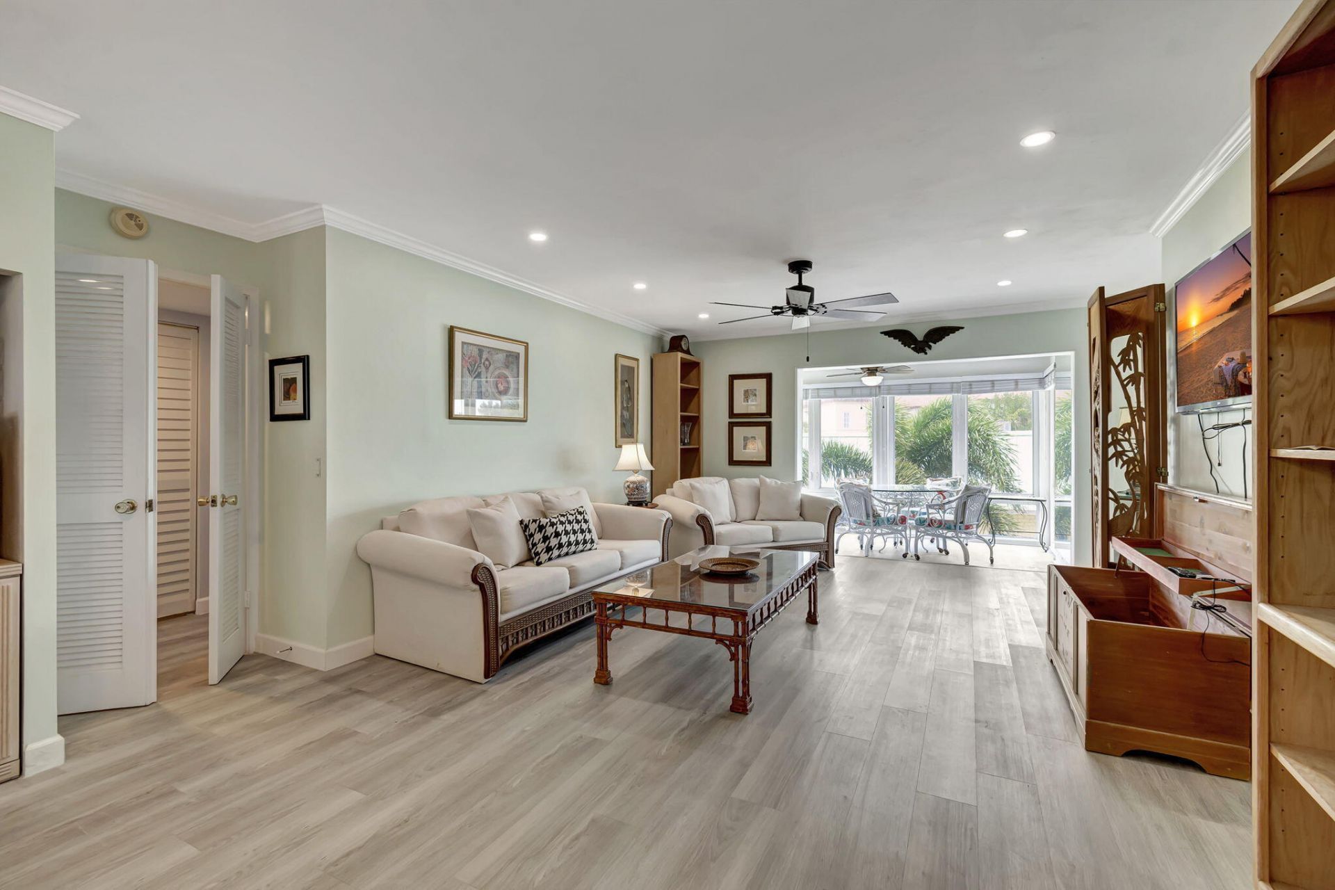 9 Colonial Club Drive, Unit 305, Boynton Beach, FL 33435 Photo