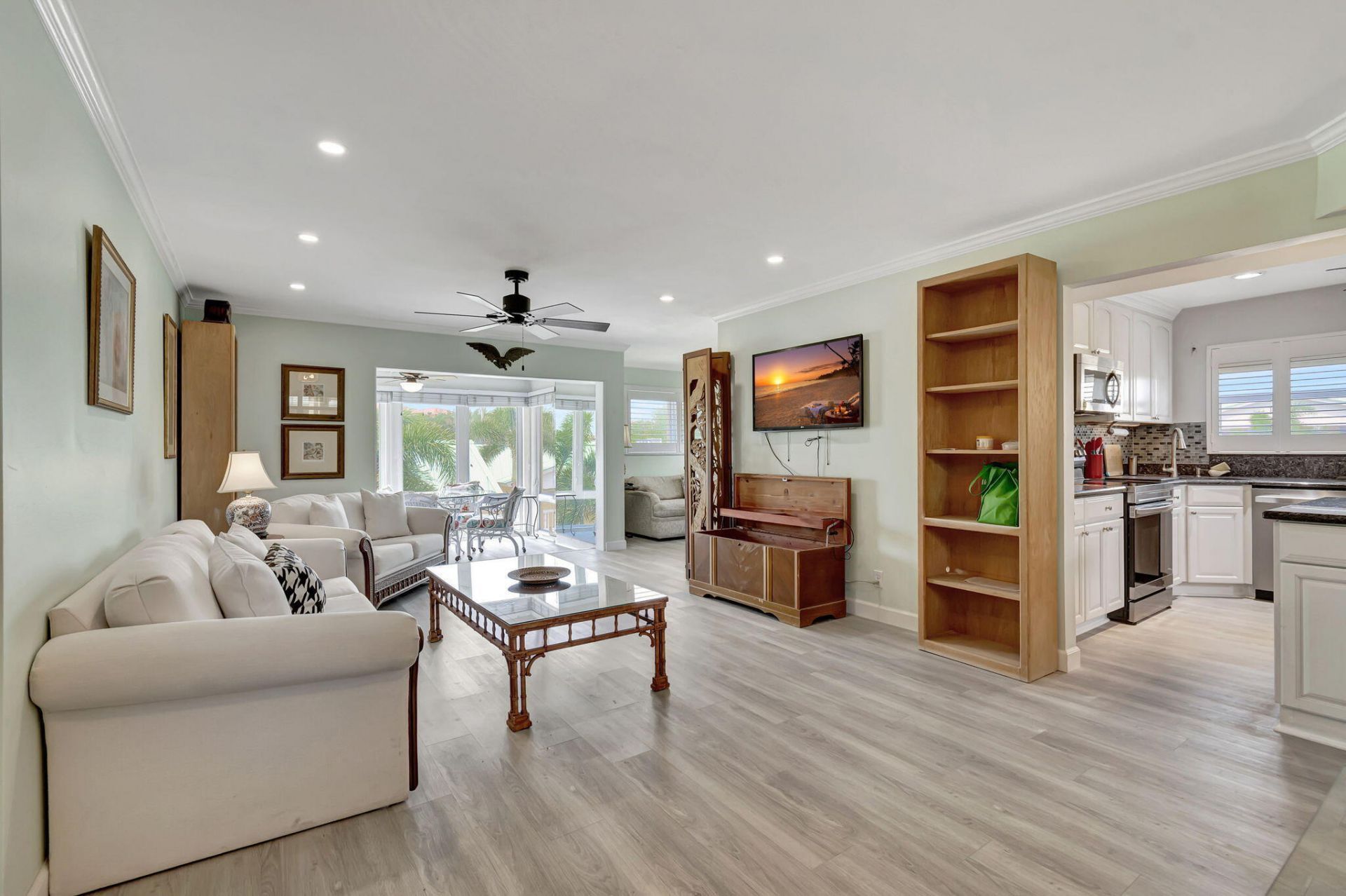 9 Colonial Club Drive, Unit 305, Boynton Beach, FL 33435 Photo