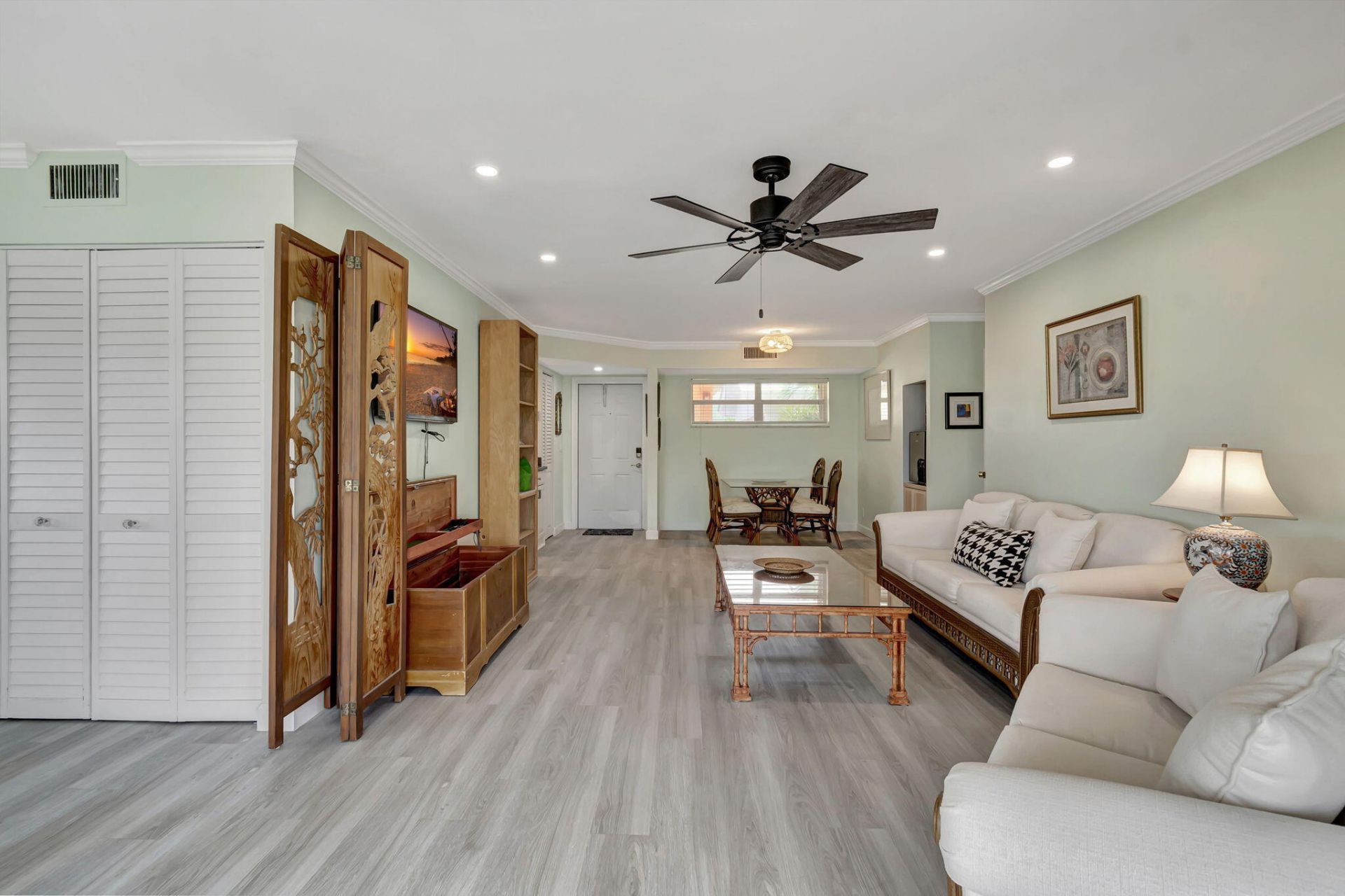 9 Colonial Club Drive, Unit 305, Boynton Beach, FL 33435 Photo