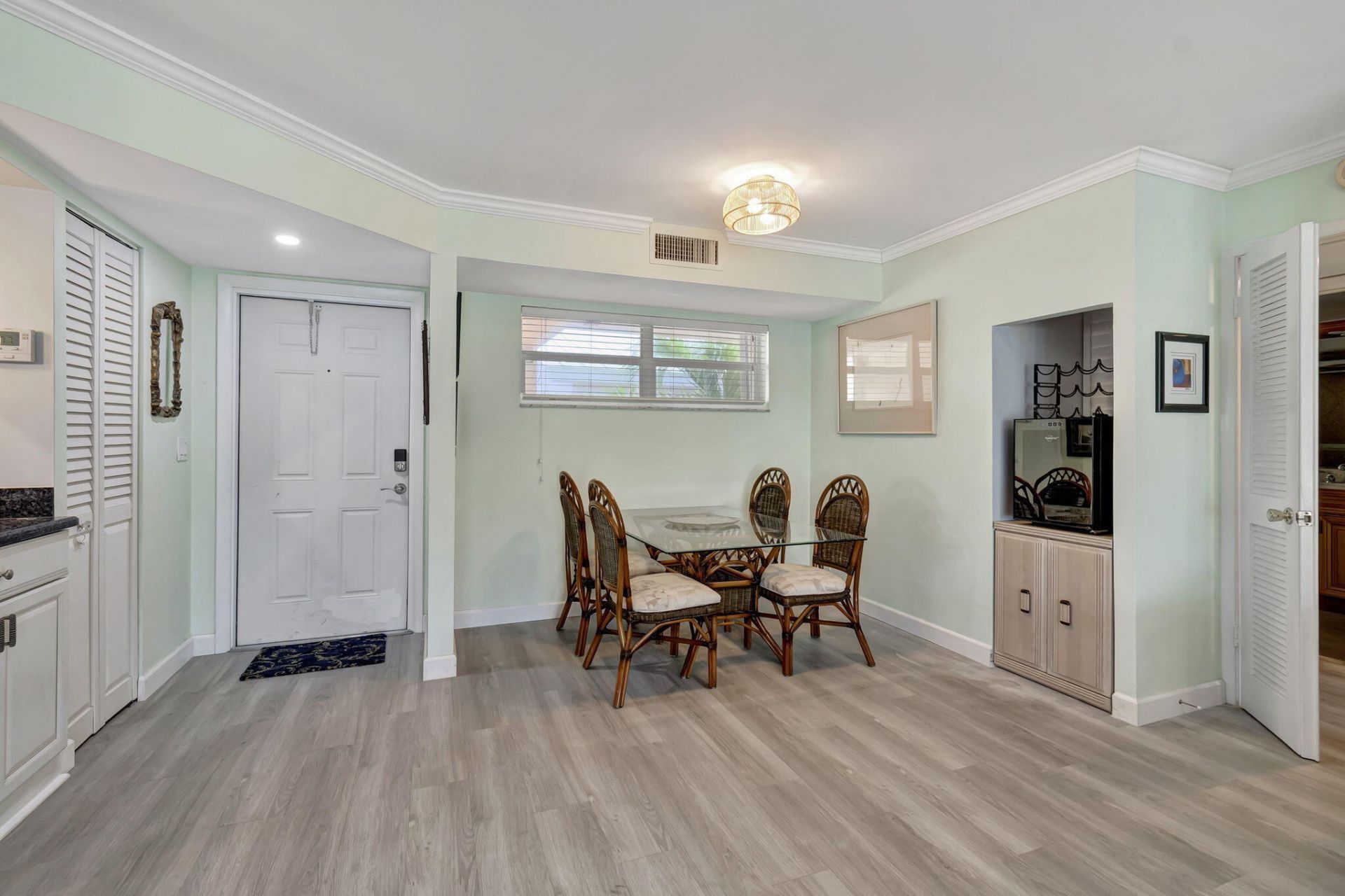 9 Colonial Club Drive, Unit 305, Boynton Beach, FL 33435 Photo