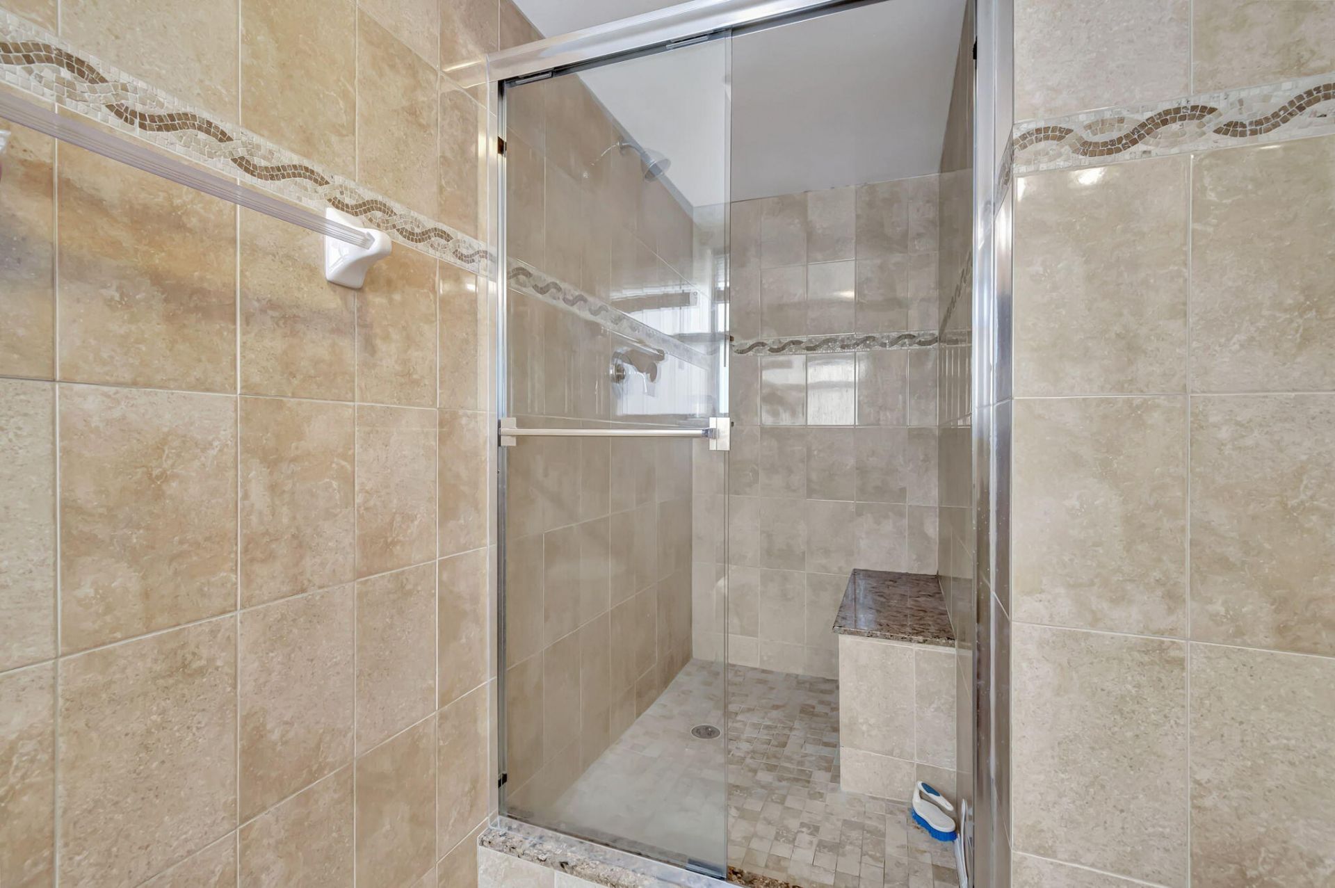 9 Colonial Club Drive, Unit 305, Boynton Beach, FL 33435 Photo