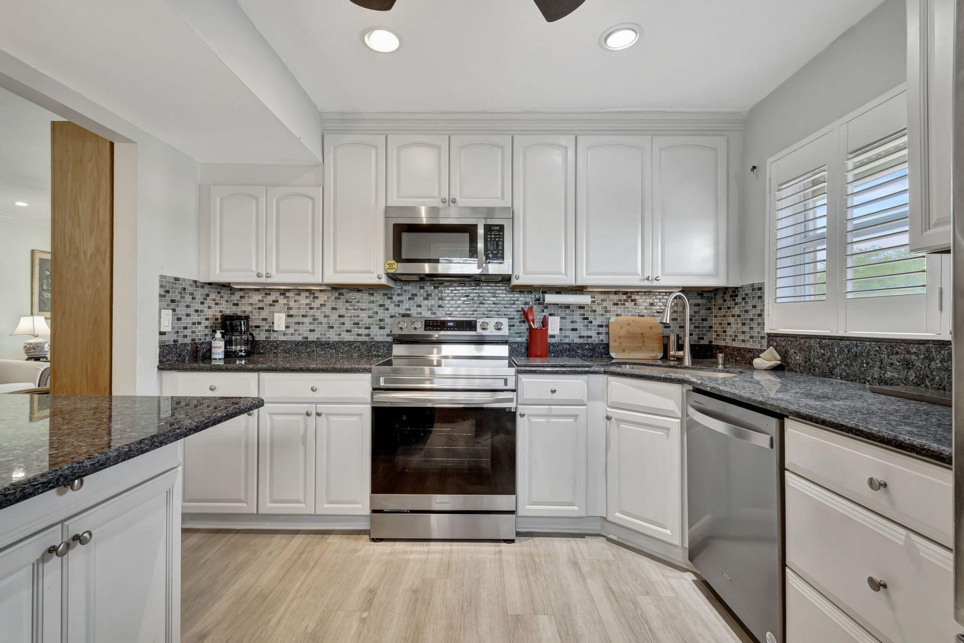 9 Colonial Club Drive, Unit 305, Boynton Beach, FL 33435 Photo