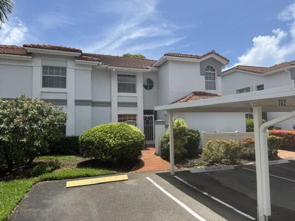 9927 Seacrest Circle, Unit 102, Boynton Beach, FL 33437