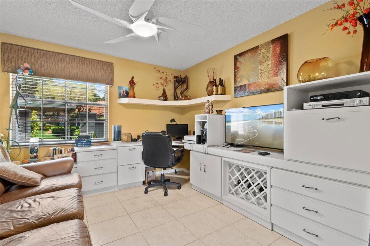 9927 Seacrest Circle, Unit 102, Boynton Beach, FL 33437 Photo