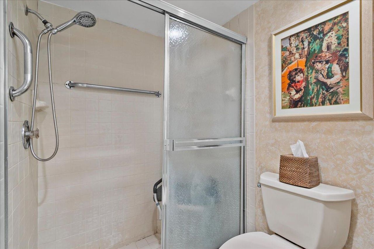 9927 Seacrest Circle, Unit 102, Boynton Beach, FL 33437 Photo