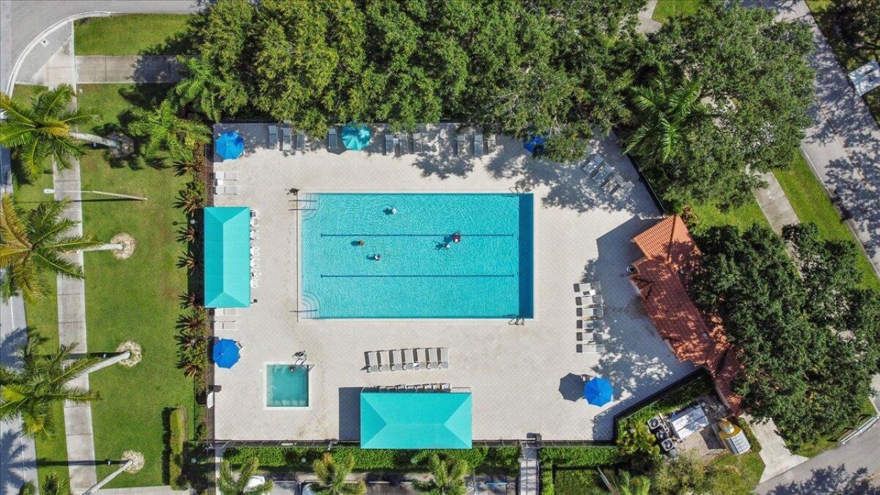 9927 Seacrest Circle, Unit 102, Boynton Beach, FL 33437 Photo