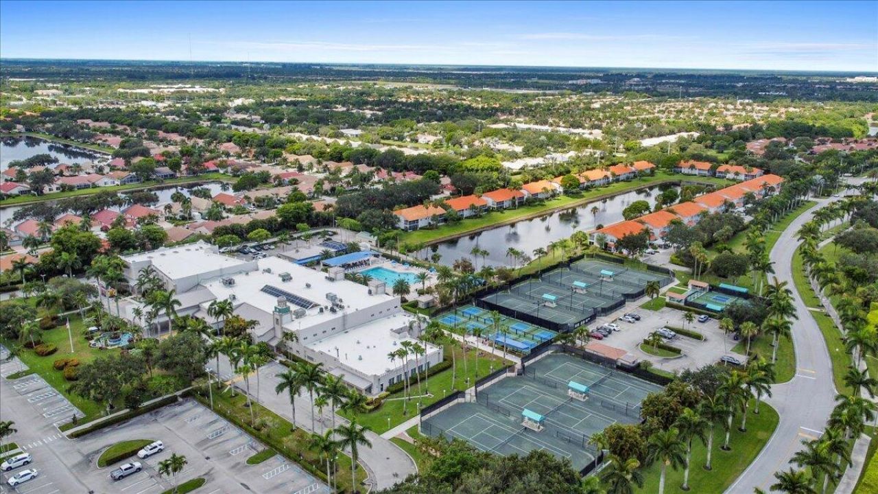 9927 Seacrest Circle, Unit 102, Boynton Beach, FL 33437 Photo