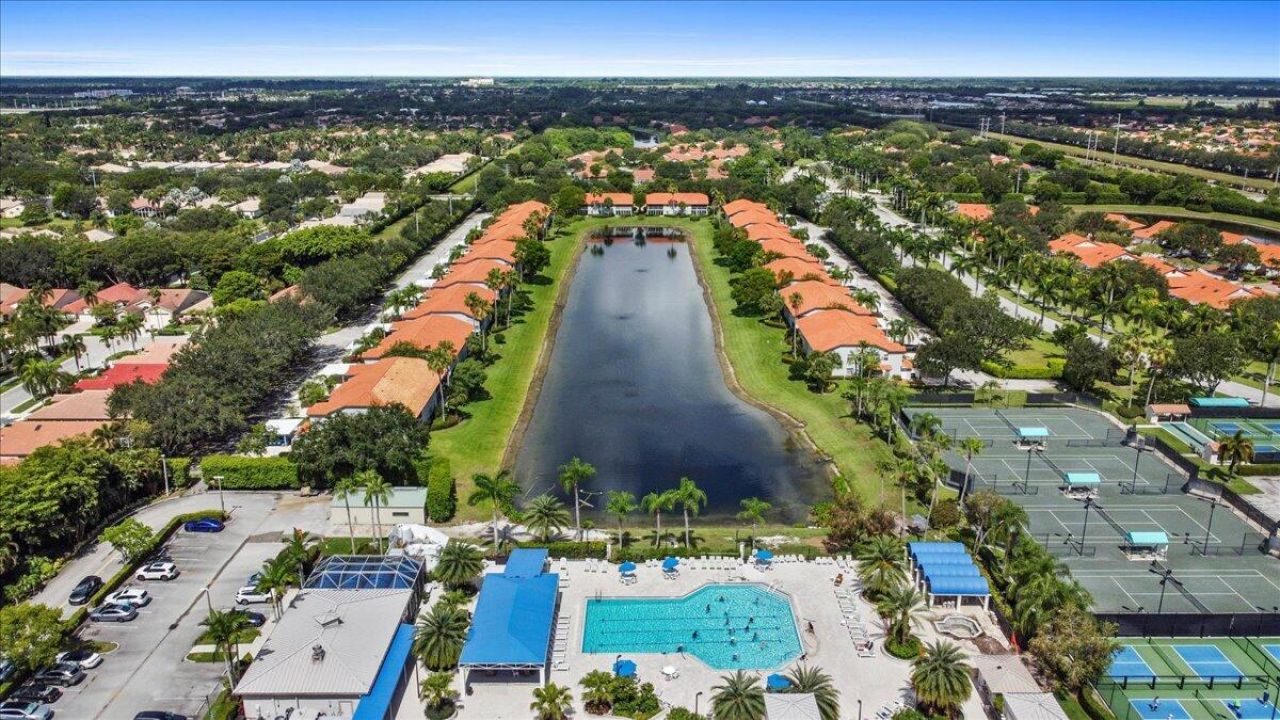 9927 Seacrest Circle, Unit 102, Boynton Beach, FL 33437 Photo