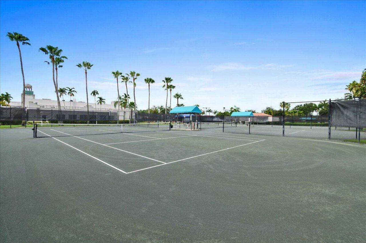 9927 Seacrest Circle, Unit 102, Boynton Beach, FL 33437 Photo
