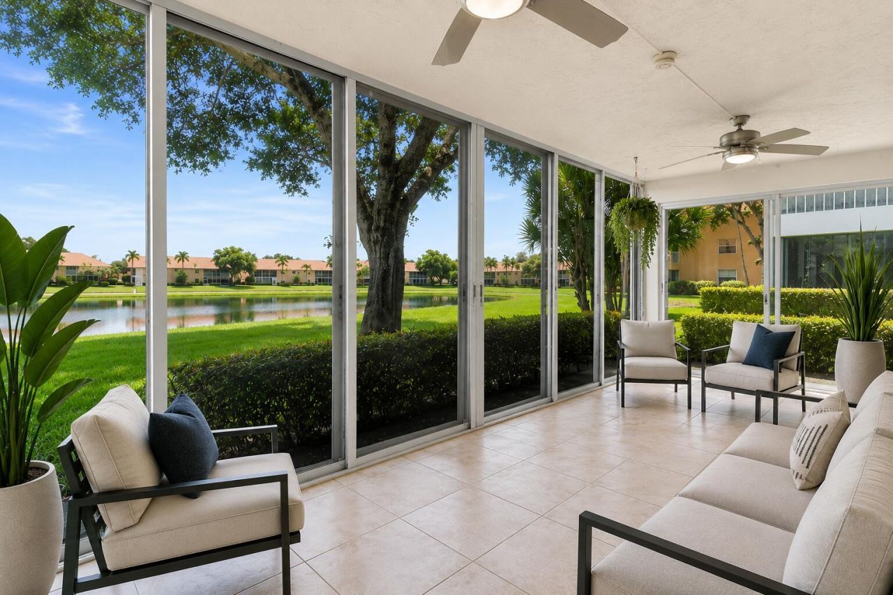 9927 Seacrest Circle, Unit 102, Boynton Beach, FL 33437 Photo