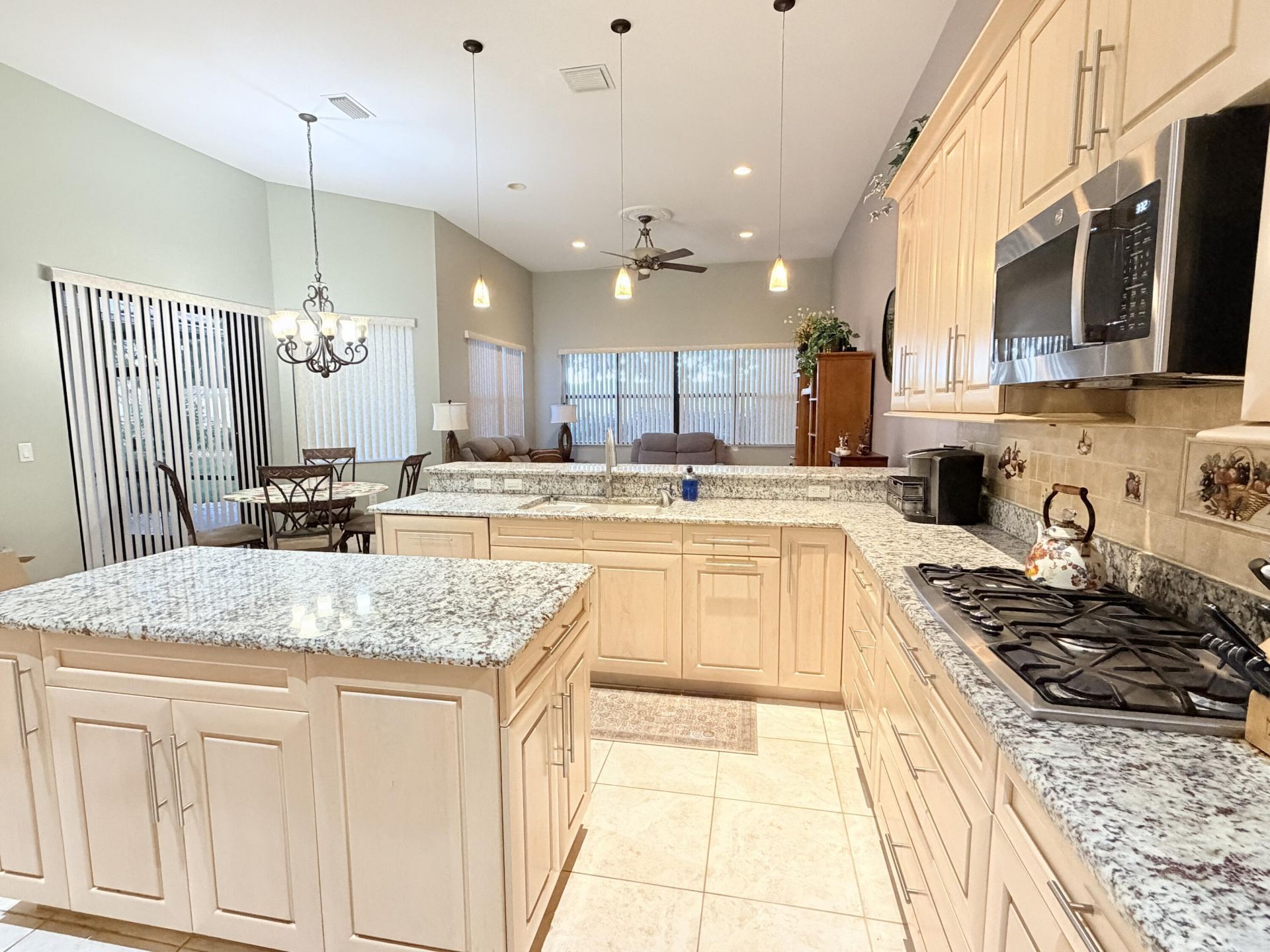 8041 E Via Grande, Boynton Beach, FL 33437 Photo