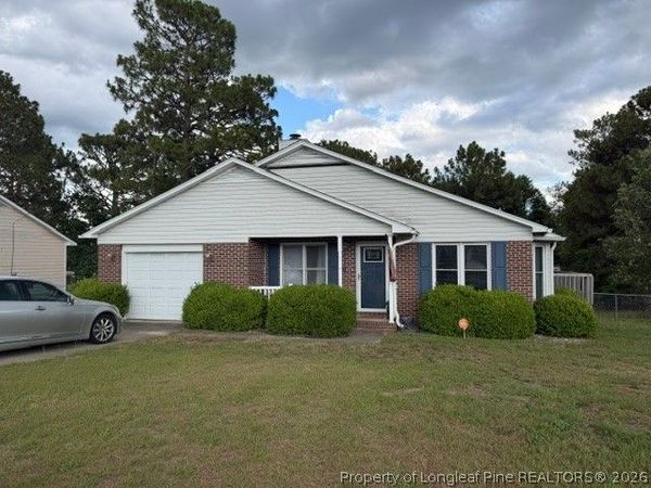 712 Alexwood Drive, Hope Mills, NC 28348