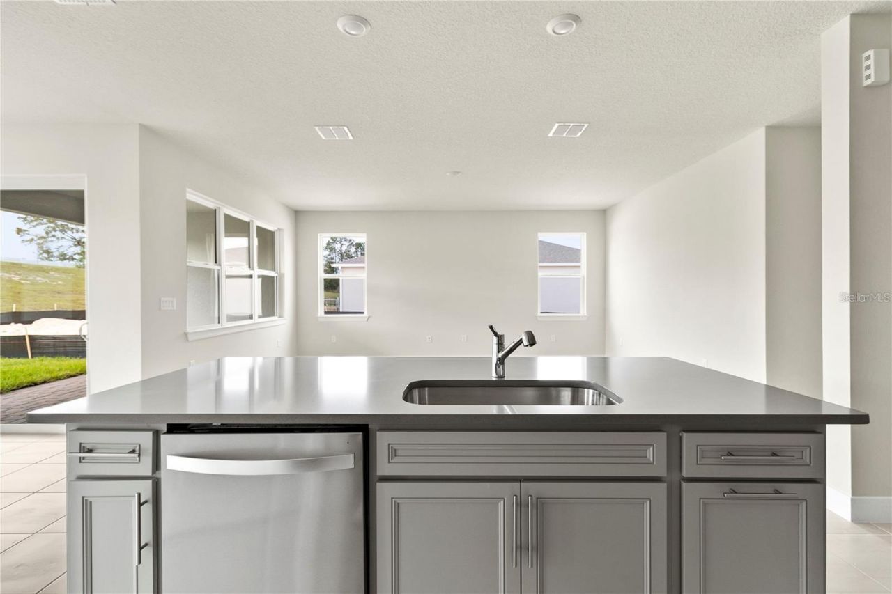 15936 Winding Bluff Drive , Montverde, FL 34756 Photo