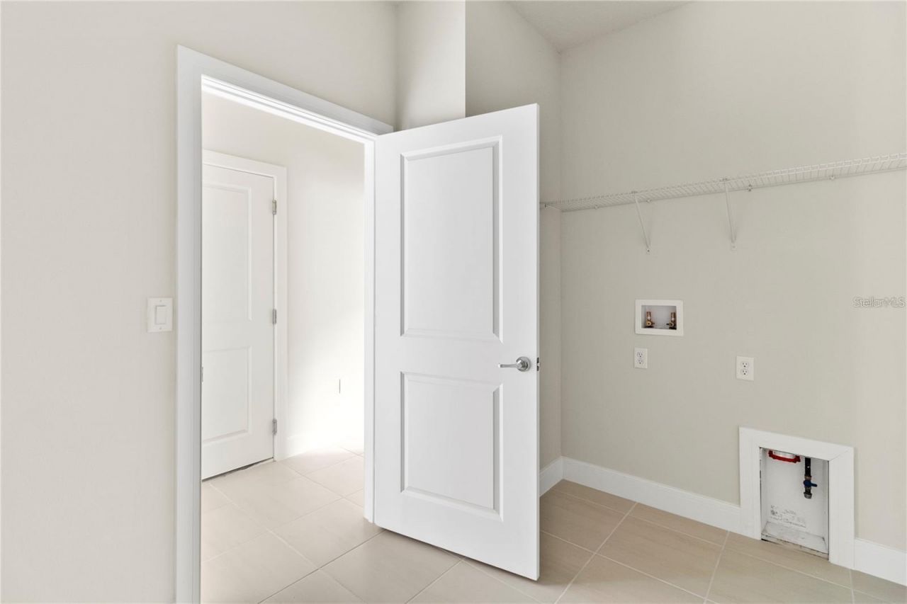 15936 Winding Bluff Drive , Montverde, FL 34756 Photo